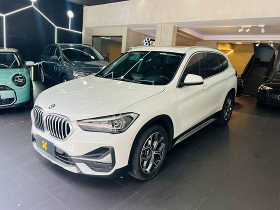 BMW X1 2.0 16V TURBO ACTIVEFLEX SDRIVE20I 4P AUTOMÁTICO BMW X1 2.0 16V TURBO ACTIVEFLEX SDRIVE20I 4P AUTOMÁTICO